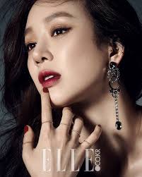 Jung ryeo won is a perfect fit for the various styles and colors of burberry for fall, showing up in korean style. Jung Ryeo Won Elle Korea November 2016 Feel So Good Jung Ryeo Won Fashion Girl Crushes