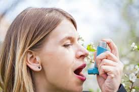 哮喘噴的是什麽藥哮喘噴霧劑哪種比較好_疾病_快速問醫生_有問必答