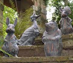 Peter Rabbit Garden Ornament Set