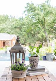 Outdoor Decorating With Potted Plants