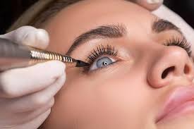 eyes makeup eyeliner procedure