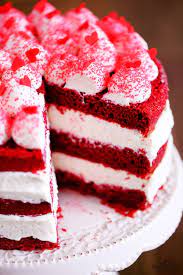 Red Velvet Cake With Whipped Cream Frosting gambar png
