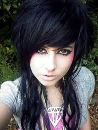 This hairstyle right here is the best that you can get in a formal gothic hairstyle where the hair is not quite similar to an emo cut but still has traits in bits. Popular Emo Hairstyles For Long Hair Hairstyles Weekly