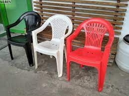 Check reviews and buy chaise plastique joyce today. Kinshasa Prix Des Chaises En Plastique Chaises Universale Modele 4860 En Plastique Noir Par Joe Lembur Sore