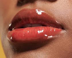 is plumping lip gloss low key