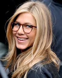 Stay up to date with the jennifer aniston has access to the best skincare in the world, and among her favourite buys is a. The Perfect Star Inspired Glasses For You Jennifer Aniston Frisuren Gesicht Promi Brille