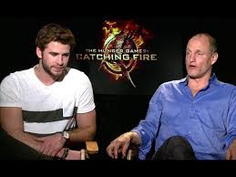Liam hemsworth suffered a minor injury on the set of the hunger games: Liam Hemsworth Woody Harrelson Interview The Hunger Games Catching Fire Hd Joblo Com Youtube