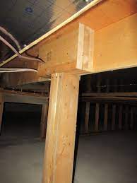 unusual floor joist support