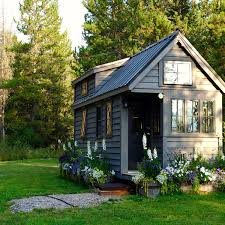 tiny houses perfect for your mother in