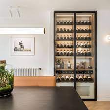 Installer une cave à vin dans sa cuisine : nos inspirations - Côté Maison