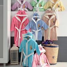 Детските халати с печат на png са направени от екологично чисти багрила, не предизвикват алергии. Halati Top Kachestvo