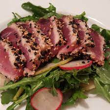 seared tuna salad with pear and radish