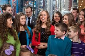 Josh duggar, from tlc show 19 kids and counting, was arrested in arkansas by the washington county sheriff's office on thursday and is in federal custody. Ujcpwy1mifa2ym