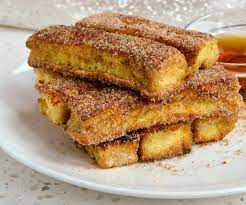 french toast sticks with cinnamon sugar