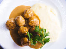 What do you serve with Swedish meatballs?