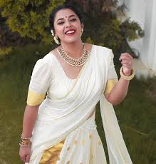south indian white saree lehenga look