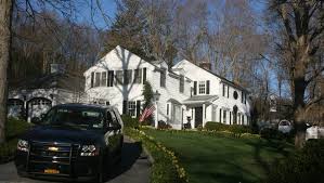 So, where does he like to live? N Y Assessor Questions Sandra Lee Cuomo Home Upgrades