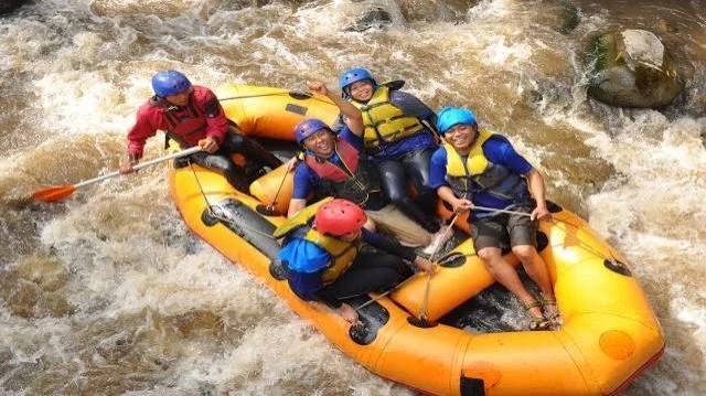 7 Rafting Batu dan Malang untuk Kamu Pecinta Adrenalin - Paket Wisata Malang | Paket Wisata Batu | Sewa Villa di Batu Malang
