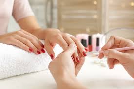 how to choose a nail salon nail spa
