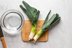 What part of the leek do you cut and eat?