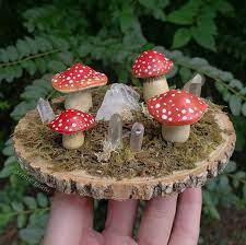 Sculpted Mushroom Garden Decoration By
