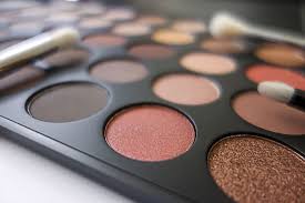 7 gross ings found in cosmetics