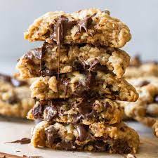 chewy oatmeal chocolate chip cookies