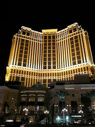 world s largest hotels how does las