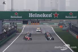 Formula one race start 2012 f1 all copyrights owned by fia. Formel 1 Fahrer Erhalten Klarheit Uber Startpositionen