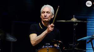 Charlie watts, the legendary rolling stones drummer, has died at the age of 80. Y9gjs3bgmsgujm
