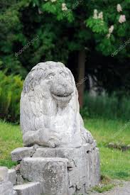 Stony Chapped Figure Of Lion At