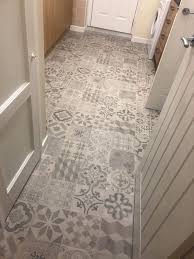vine retro tile effect flooring