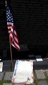 vietnam wall speaks to both present and