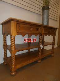 Broyhill Sofa Table At The Missing Piece