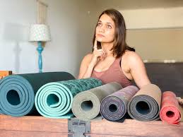 how to choose the best yoga mat yoganama