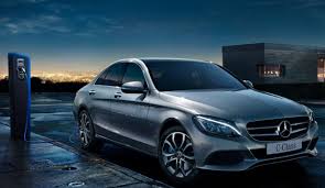 It is available in 1 variants, 1. Mercedes C Class C200 Sport Saloon Price In Canada Features And Specs Ccarprice Can