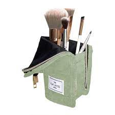 the flat lay co standing brush case in