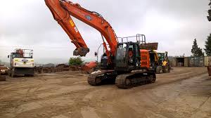 Kivells Holsworthy Entries For Saturday 6th August 2016 2014 Hitachi Zx 225 5b Excavator
