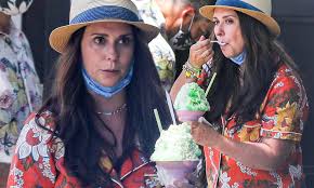 The pair shared the wedding vows in 2013 following their engagement in june. Jennifer Love Hewitt And Husband Brian Hallisay Enjoy Shaved Ice Party With Their Family Daily Mail Online