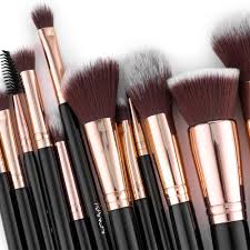 powder liquid cosmtics makeup brushes