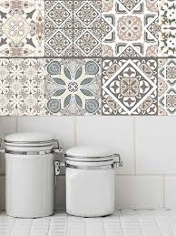 random symmetrical pattern ceramic tile
