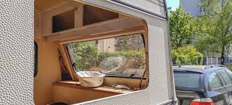 Fenster tauschen ohne dass anschließend tapeziert oder renoviert werden muss? Wohnwagen Fenster Tauschen Wasserschaden Reparieren Tipps