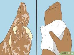 3 ways to make your feet smell good