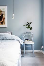 The first thing to do (before actually organizing your room) is to if there's anything you can do to create a sense of more space (even if you don't have it). 9 Feng Shui Small Bedroom Ideas To Maximize Space