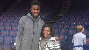 I'm a huge deandre ayton fan, and i watched a lot of his games last year. Andrea Ayton Deandre Ayton S Mother 5 Fast Facts Heavy Com