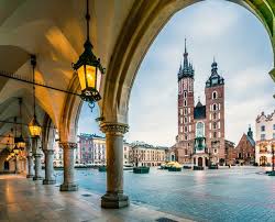 Poland, official name republic of poland issues different types of short term and long term visas for different purposes of travel like tourist visa, business visa, study visa and work visa etc. How To Apply To An International University In Poland In 2021 Mastersportal Com