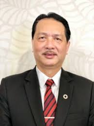He went on to specialize in endocrine surgery and did his training in various universities in adelaide and sydney. Pharmaboardroom Datuk Dr Noor Hisham Abdullah Director General Of Health Malaysia