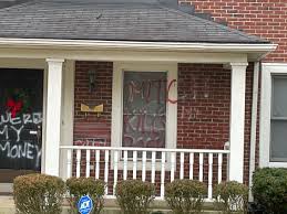 Mitch mcconnell proudly standing for gun rights at cpac 2014 in washington, dc.by contact mitch mcconnell via email, physical address, government & campaign websites, facebook, twitter, youtube, instagram or call his office. Sen Mitch Mcconnell S Home In Louisville Vandalized Overnight