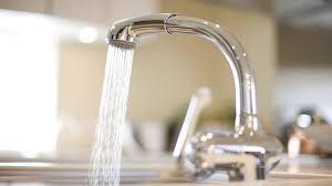 The best kitchen faucet should be simple to use, water efficient, durable and look stylish. 10 Best Kitchen Sink Faucets 2019 Reviews And Buyers Guide