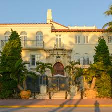 two men found dead at versace mansion